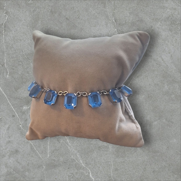 Elegant Blue Gemstone Bracelet 6.5" - Picture 2 of 8